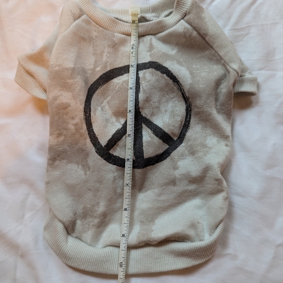 Dog T-shirt with Peace Sign - Picture 4 of 4